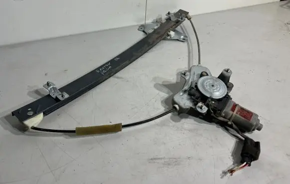 SsangYong Rexton Front door window regulator with motor