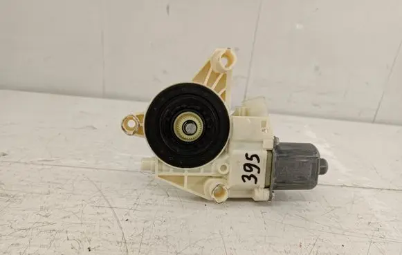 Mercedes-Benz E W212 Front door window regulator motor A2048200242