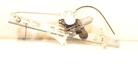 Suzuki Swift I Front window lifting mechanism without motor 83530-58J00