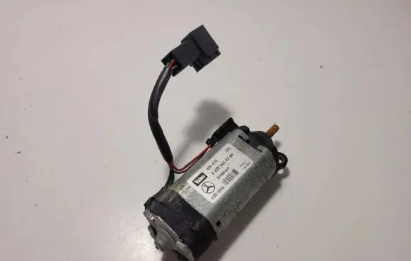 Mercedes-Benz S W220 Steering column adjust motor A2205400288 030129A 404476