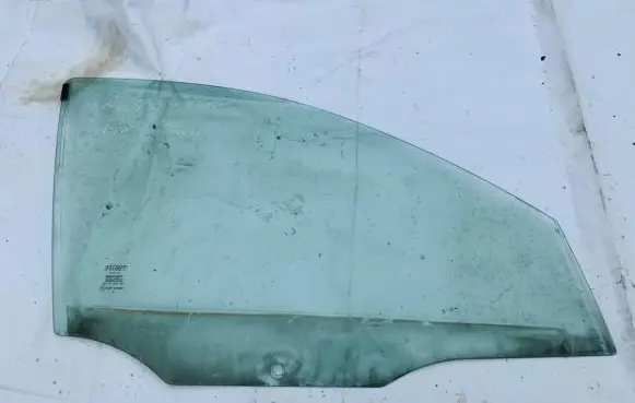 Fiat Bravo - Brava Front door window glass four-door