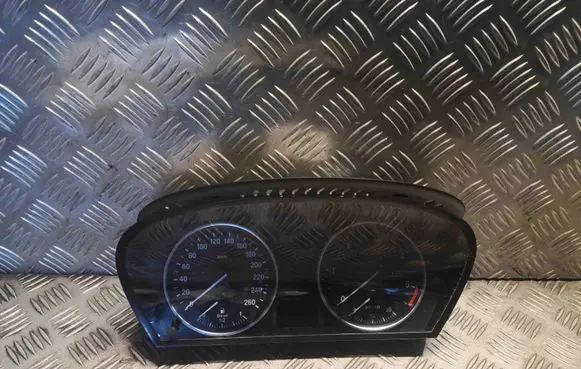 BMW 5 E60 E61 Speedometer (instrument cluster) 9177261