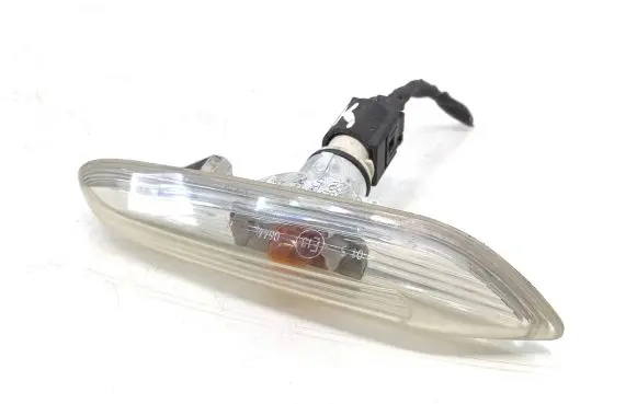 BMW 5 E60 E61 Front fender indicator light 4185
