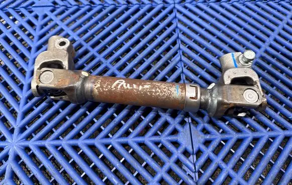 Toyota Auris E180 Steering column universal joint