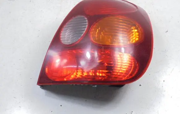 Toyota Corolla E110 Rear/tail lights 220-76587R