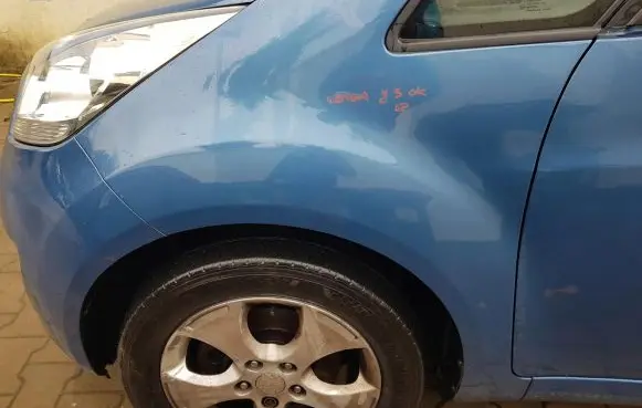 KIA Venga Front triangle window/glass 