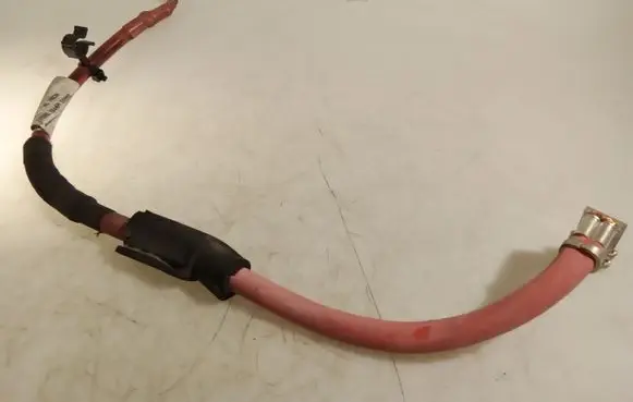 Renault Trafic III (X82) Positive cable (battery) 240801846R