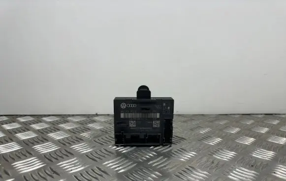 Audi A5 8T 8F Door control unit/module 8K0959793B 8K0959793