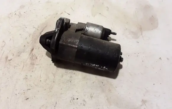 Mercedes-Benz Citan W415 Starter motor 233001073R