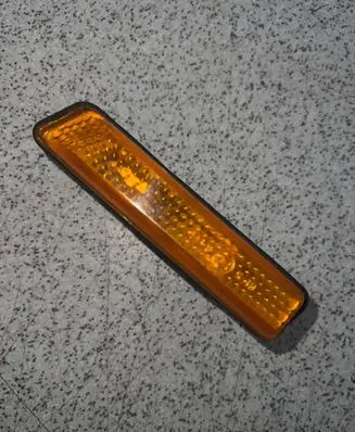 BMW 3 E46 Front fender indicator light 63137164490