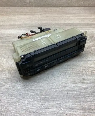 Volkswagen PASSAT B5 Climate control unit 3B1907044B