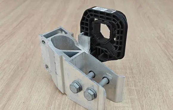 BMW 4 G22 G23 G24 G26 Radiator mount bracket 8738928 9895622