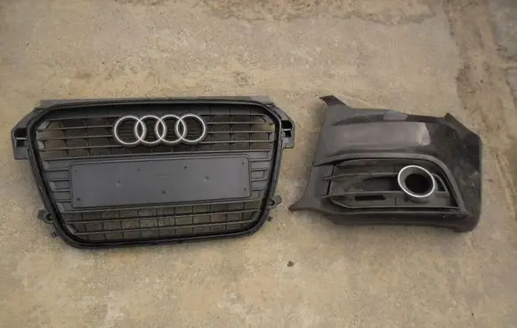 Audi A1 Front bumper upper radiator grill zderzaki54