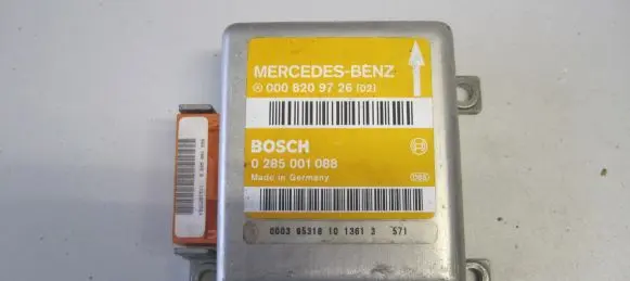Mercedes-Benz E W210 Airbag control unit/module 0008209726