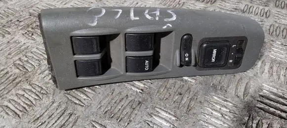 Honda Shuttle Electric window control switch M15590