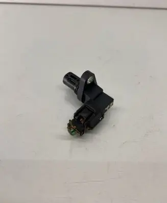 Subaru Impreza III Crankshaft position sensor J5T34071 0703