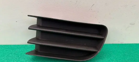 Renault Megane II Front bumper lower grill 8200115119
