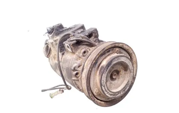 Volkswagen PASSAT B5 Air conditioning (A/C) compressor (pump) 8D0260808