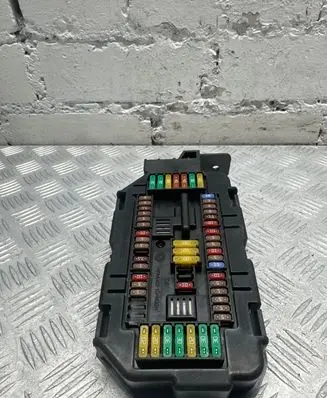 BMW X5 F15 Fuse module 9360371 19326000003 01072015