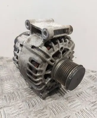 Mercedes-Benz C W204 Generator/alternator A2711541402 2543296B 209040888
