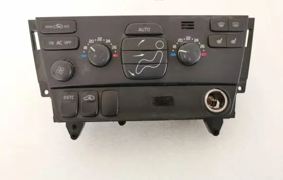 Volvo V70 Climate control unit 30746022