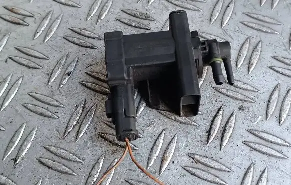 Peugeot 807 Turbo solenoid valve 9660693180