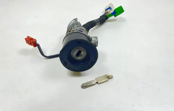Peugeot 607 Ignition lock N0500109