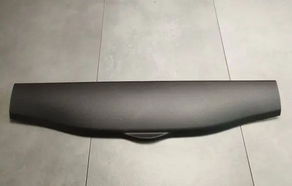 Renault Kadjar Tailgate trim 909047230 1560880507