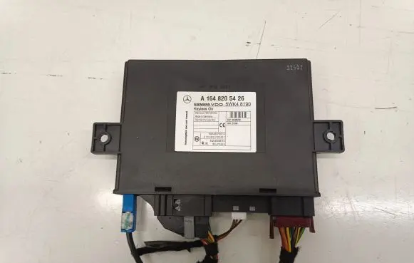 Keyless (KESSY) go control unit/module