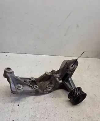 Hyundai Sonata Generator/alternator bracket 1234