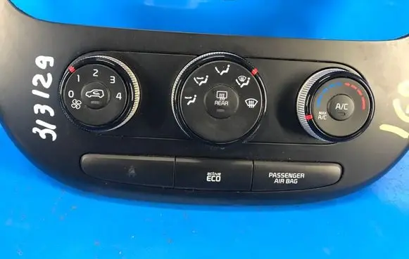 KIA Soul Air conditioning/heating control unit 97250B2AS1ASB