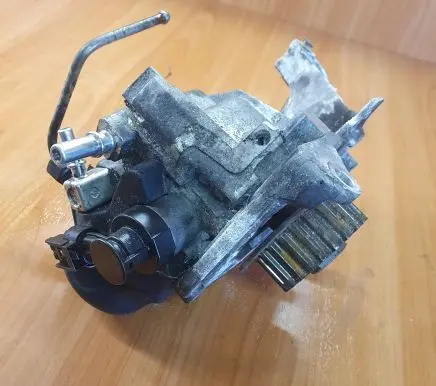 Ford Focus Fuel injection high pressure pump 9811347280 12170616 0445010592