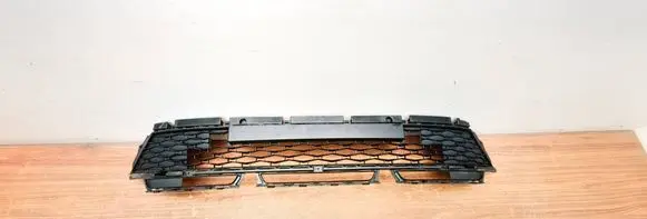 Skoda Kamiq Front bumper lower grill 658853677A