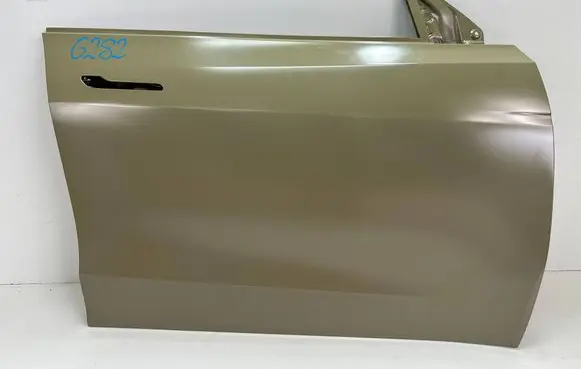 Tesla Model Y Front door 149353800D 07625