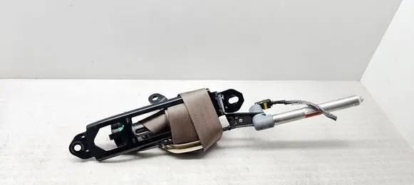 Volvo S80 Front seatbelt
