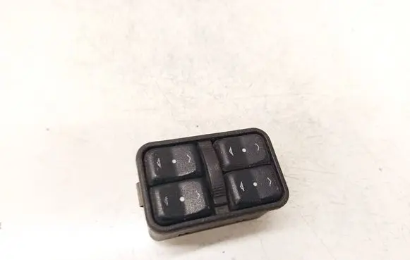 Opel Zafira A Electric window control switch 13363201