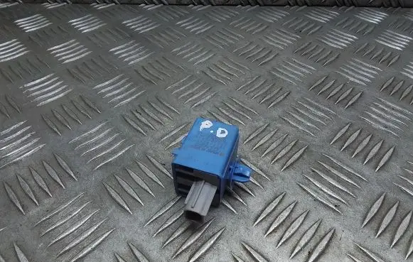 Lexus ES 250 - 300 - 330 Other relay 8974730040 0689004580