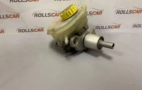 Audi A8 S8 D2 4D Master brake cylinder 4D0611301F