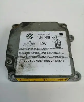 Volkswagen PASSAT B5 Airbag control unit/module 1J0909607