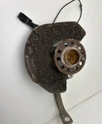 Mercedes-Benz E W213 Front wheel hub 2133324800