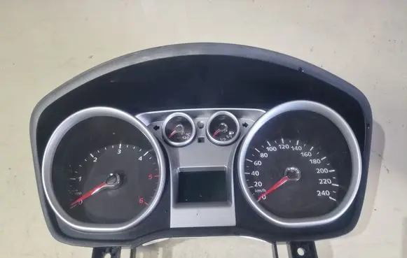 Ford Focus Speedometer (instrument cluster) 8V4T10849GF VP8V4F10849GE