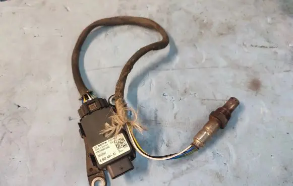 BMW 3 GT F34 Exhaust pressure sensor 8580408 0281006653