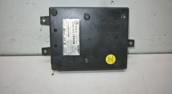 Volkswagen Tiguan Bluetooth control unit module 3C0035729G