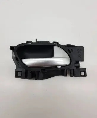 Peugeot 208 Rear door interior handle 96555516VV