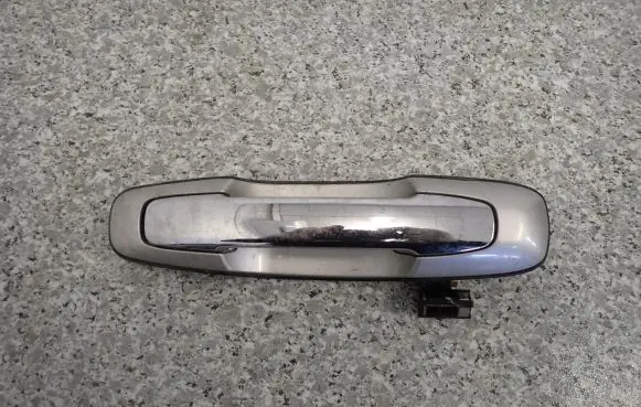 Suzuki Grand Vitara I Sliding door exterior handle 