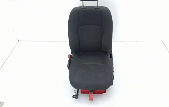 Mercedes-Benz C W203 Front driver seat 