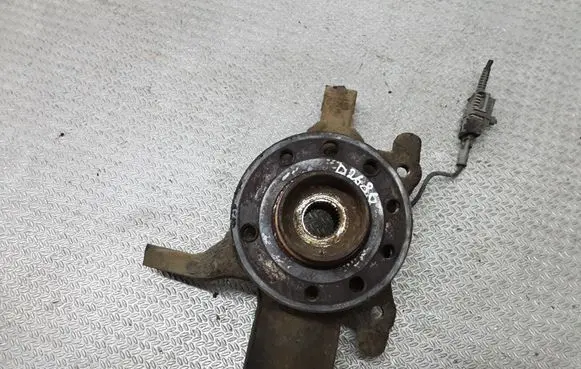 Opel Zafira B Front wheel hub spindle knuckle