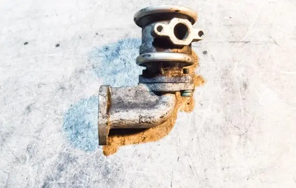 Audi A6 S6 C5 4B EGR valve 06C131102A