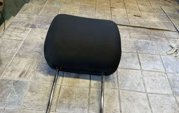 Toyota Corolla Verso AR10 Front seat headrest 