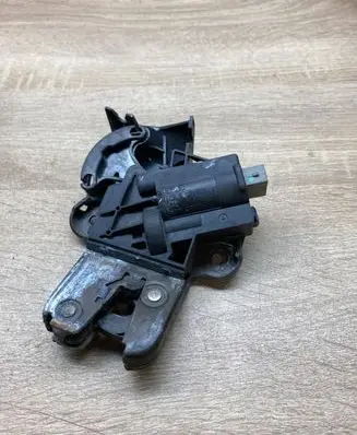 Audi A6 S6 C6 4F Tailgate/trunk/boot lock/catch/latch 4F5827505C